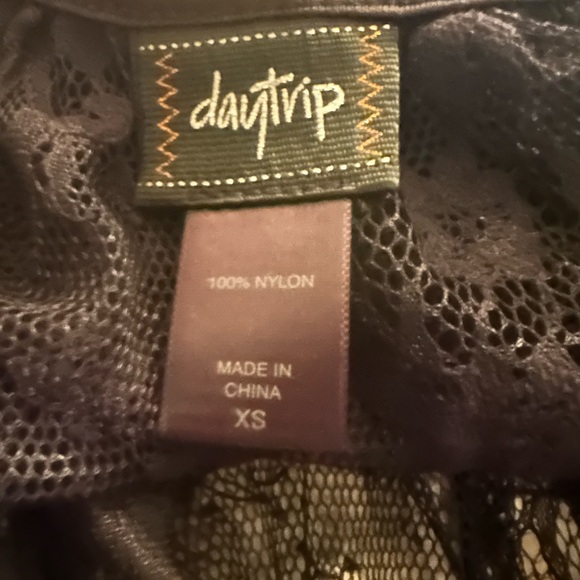 Daytrip top - Picture 3 of 3